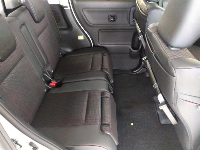 スペーシアカスタム ハイブリッドＸＳ　全方位モニター付純正ナビＴＶスズキコネクト対応通信機装着車　４ＷＤ　衝突軽減ブレーキ　Ｂｌｕｅｔｏｏｔｈ　全周囲カメラ　バックカメラ　ドラレコ　フルセグＴＶ　純正ナビ　両側パワースライドドア　ＥＴＣ（10枚目）