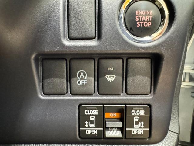 ノア Ｘ　４ＷＤ　純正ナビ　フルセグＴＶ　バックカメラ　スマーキー　プッシュスタート　両側パワースライドドア　ＬＥＤオートライト　Ｂｌｕｅｔｏｏｔｈ　ＥＴＣ　３列シート７人乗り　アイドリングストップ（36枚目）