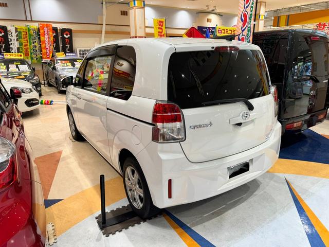 スペイド Ｘ　４ＷＤ　純正ナビ　フルセグＴＶ　Ｂｌｕｅｔｏｏｔｈ　スマートキー　プッシュスタート　ＥＴＣ　スマートルームミラー　バックカメラ　ナノイー　オートエアコン　パワースライドドア　ドアバイザー　４ＷＤ切替可（10枚目）