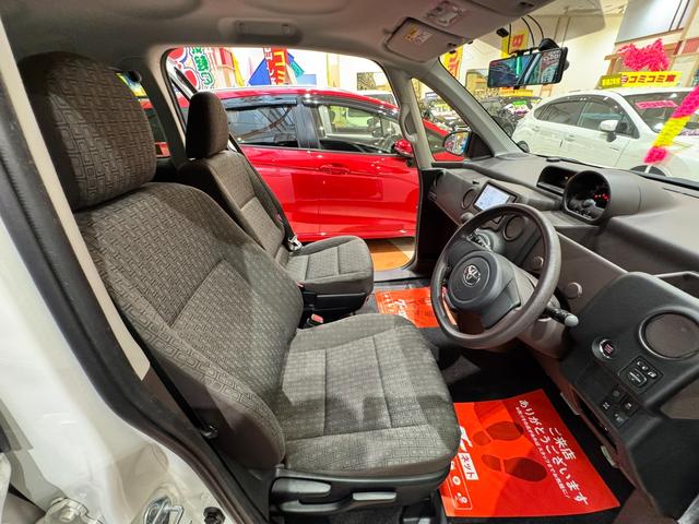 スペイド Ｘ　４ＷＤ　純正ナビ　フルセグＴＶ　Ｂｌｕｅｔｏｏｔｈ　スマートキー　プッシュスタート　ＥＴＣ　スマートルームミラー　バックカメラ　ナノイー　オートエアコン　パワースライドドア　ドアバイザー　４ＷＤ切替可（15枚目）