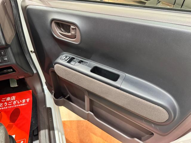 スペイド Ｘ　４ＷＤ　純正ナビ　フルセグＴＶ　Ｂｌｕｅｔｏｏｔｈ　スマートキー　プッシュスタート　ＥＴＣ　スマートルームミラー　バックカメラ　ナノイー　オートエアコン　パワースライドドア　ドアバイザー　４ＷＤ切替可（34枚目）