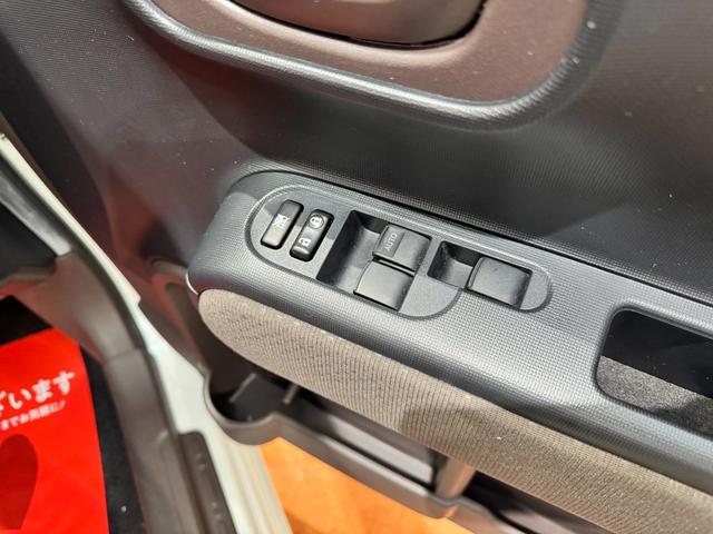 スペイド Ｘ　４ＷＤ　純正ナビ　フルセグＴＶ　Ｂｌｕｅｔｏｏｔｈ　スマートキー　プッシュスタート　ＥＴＣ　スマートルームミラー　バックカメラ　ナノイー　オートエアコン　パワースライドドア　ドアバイザー　４ＷＤ切替可（35枚目）