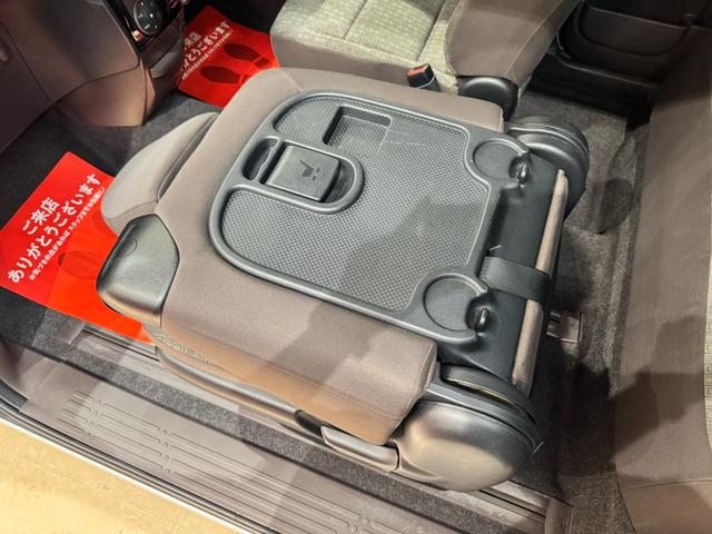 スペイド Ｘ　４ＷＤ　純正ナビ　フルセグＴＶ　Ｂｌｕｅｔｏｏｔｈ　スマートキー　プッシュスタート　ＥＴＣ　スマートルームミラー　バックカメラ　ナノイー　オートエアコン　パワースライドドア　ドアバイザー　４ＷＤ切替可（38枚目）