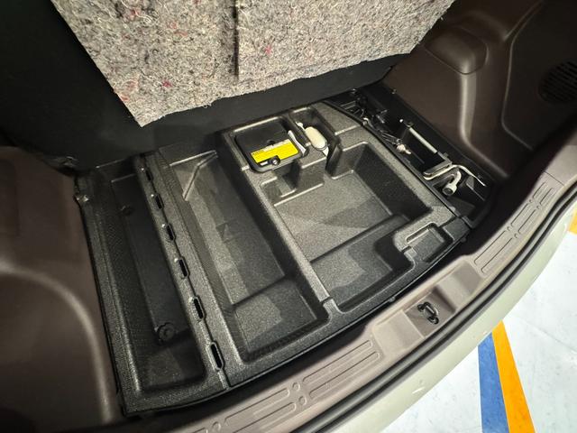 スペイド Ｘ　４ＷＤ　純正ナビ　フルセグＴＶ　Ｂｌｕｅｔｏｏｔｈ　スマートキー　プッシュスタート　ＥＴＣ　スマートルームミラー　バックカメラ　ナノイー　オートエアコン　パワースライドドア　ドアバイザー　４ＷＤ切替可（42枚目）