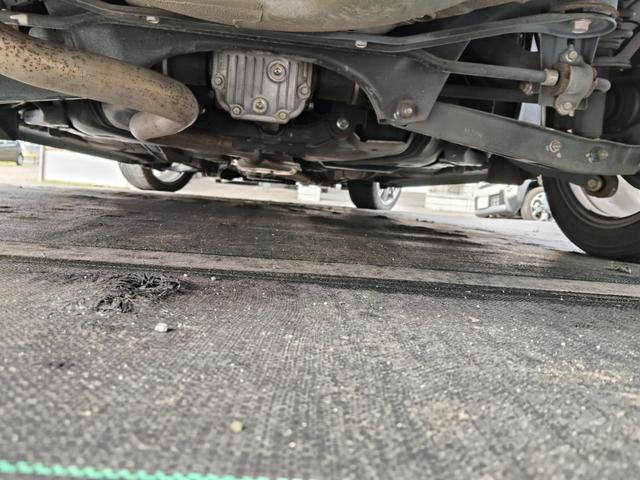 レガシィツーリングワゴン ２．５ｉ　Ｂスポーツアイサイト　Ｇパッケージ　４ＷＤ　ブレーキサポート　追従クルーズコントロール　メモリーナビ　バックカメラ　フルセグＴＶ　ＥＴＣ　ハーフレザーシート　パワーシート　スマートキー　プッシュスタート　社外アルミ　ＨＩＤライト　フォグ（9枚目）