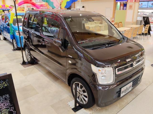 ワゴンR ハイブリッドFX 4WD ブレーキアシスト スマートキー プッシュスタート 左右シートヒーター ドアミラーヒーター ヘッドアップディスプレイ ETC 横滑り防止 フルオートAC 社外アルミ(4枚目)