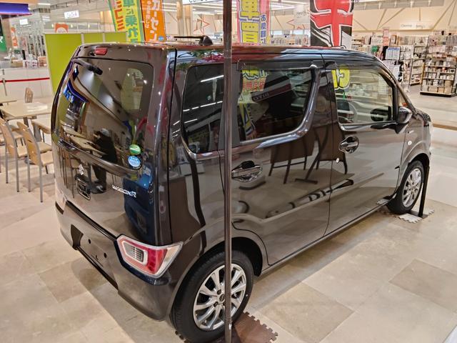 ワゴンR ハイブリッドFX 4WD ブレーキアシスト スマートキー プッシュスタート 左右シートヒーター ドアミラーヒーター ヘッドアップディスプレイ ETC 横滑り防止 フルオートAC 社外アルミ(7枚目)