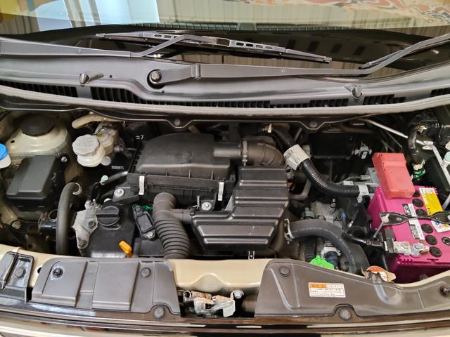 ワゴンR ハイブリッドFX 4WD ブレーキアシスト スマートキー プッシュスタート 左右シートヒーター ドアミラーヒーター ヘッドアップディスプレイ ETC 横滑り防止 フルオートAC 社外アルミ(9枚目)