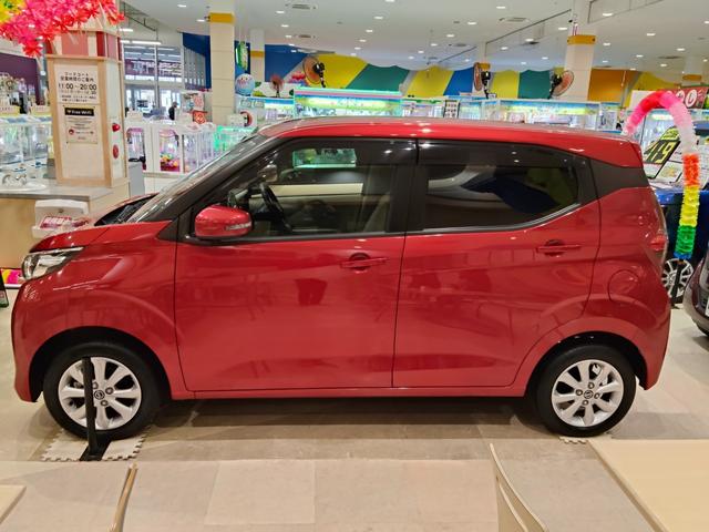 デイズ X 4WD ブレーキサポート 9インチナビ 全方位アラウンドビューモニター バックモニター フルセグ・Bluetooth 障害物センサー スマートキー プッシュスタート(2枚目)