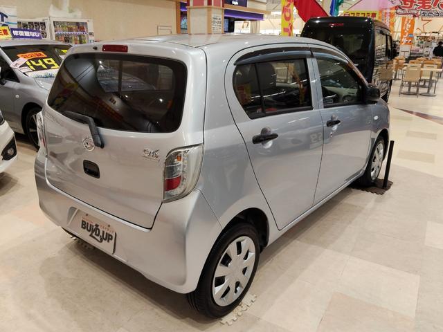 ミライース Ｌｆ　４ＷＤ　デジタルスピードメーター　キーレス　社外ＣＤオーディオ　ドアバイザー（8枚目）