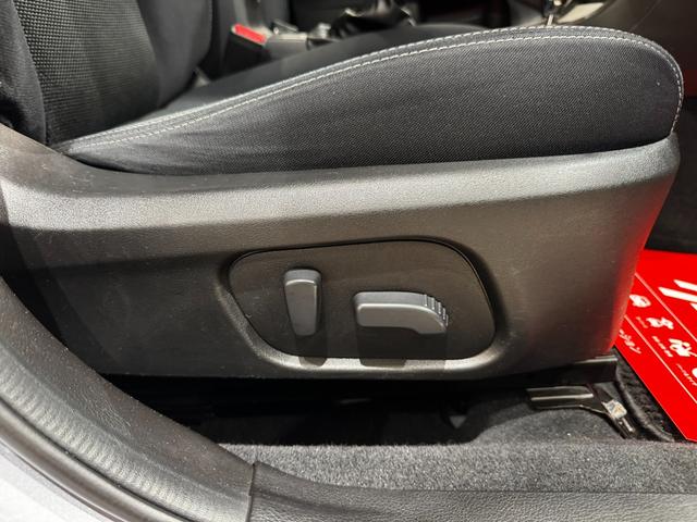 ＸＶ ２．０ｉ－Ｌ　アイサイト　４ＷＤ　メモリーナビ　フルセグＴＶ　Ｂｌｕｅｔｏｏｔｈ　パワーシート　スマートキー　プッシュスタート　アダプティブクルーズコントロール　パドルシフト　ＥＴＣ　ＨＩＤオートライト　フォグランプ（21枚目）