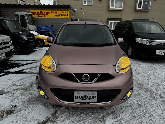 マーチ G FOUR 4WD スマートキー プッシュスタート 純正ナビ フルセグTV オートエアコン オートライト フロントフォグ 四駆切り替え機能 ライトレベライザー ドアバイザー アルミホイール(3枚目)