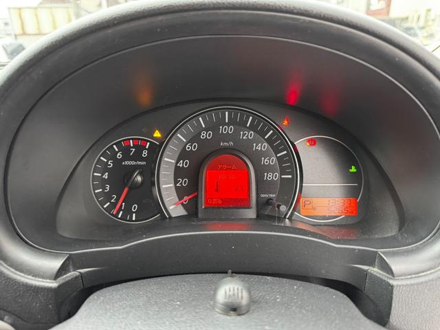 マーチ G FOUR 4WD スマートキー プッシュスタート 純正ナビ フルセグTV オートエアコン オートライト フロントフォグ 四駆切り替え機能 ライトレベライザー ドアバイザー アルミホイール(14枚目)