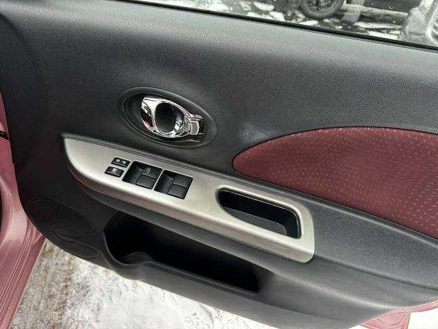 マーチ G FOUR 4WD スマートキー プッシュスタート 純正ナビ フルセグTV オートエアコン オートライト フロントフォグ 四駆切り替え機能 ライトレベライザー ドアバイザー アルミホイール(18枚目)