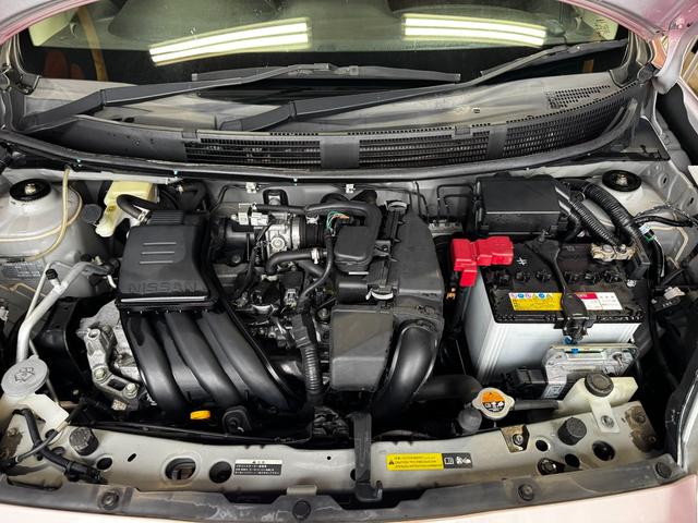 マーチ G FOUR 4WD スマートキー プッシュスタート 純正ナビ フルセグTV オートエアコン オートライト フロントフォグ 四駆切り替え機能 ライトレベライザー ドアバイザー アルミホイール(28枚目)