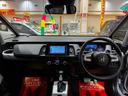 ｅ：ＨＥＶベーシック　４ＷＤ　ホンダセンシング　ＬＥＤオートライト　フロントフォグ　社外ナビ　ＤＶＤ　Ｂｌｕｅｔｏｏｔｈ　バックカメラ　オートエアコン　ミラーヒーター　熱線入フロントガラス　ＥＣＯＮ　横滑り防止（21枚目）