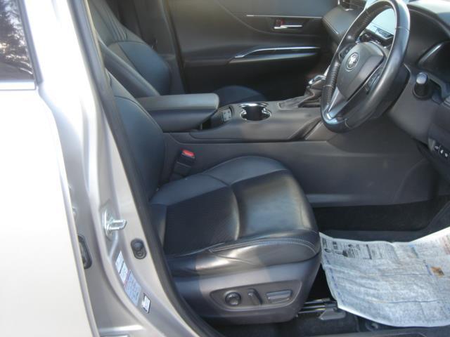 ハリアーハイブリッド Ｚ　レザーパッケージ　革シート　４ＷＤ　フルセグ　メモリーナビ　バックカメラ　衝突被害軽減システム　ＥＴＣ　ドラレコ　ＬＥＤヘッドランプ　記録簿　アイドリングストップ（9枚目）