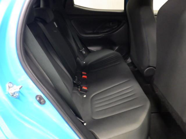 ヤリス Ｘ　４ＷＤ　メモリーナビ　バックカメラ　衝突被害軽減システム　ＥＴＣ（23枚目）