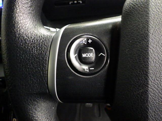 シエンタ Ｘ　４ＷＤ　メモリーナビ　バックカメラ　衝突被害軽減システム　ＥＴＣ　電動スライドドア　乗車定員６人　３列シート（9枚目）