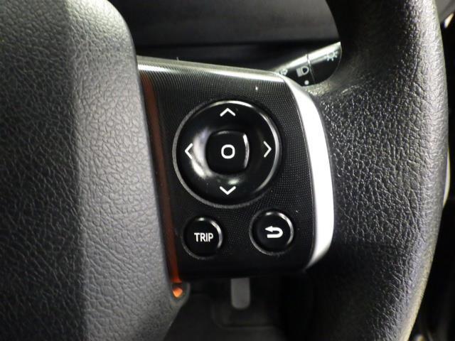 シエンタ Ｘ　４ＷＤ　メモリーナビ　バックカメラ　衝突被害軽減システム　ＥＴＣ　電動スライドドア　乗車定員６人　３列シート（10枚目）