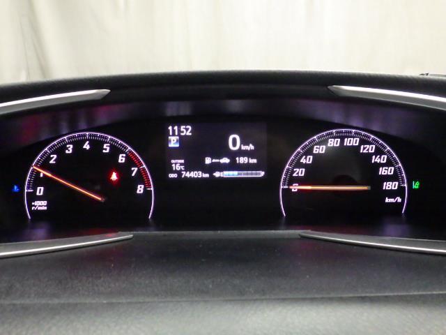 シエンタ Ｘ　４ＷＤ　メモリーナビ　バックカメラ　衝突被害軽減システム　ＥＴＣ　電動スライドドア　乗車定員６人　３列シート（18枚目）