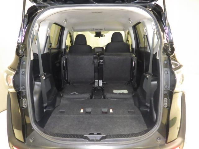 シエンタ Ｘ　４ＷＤ　メモリーナビ　バックカメラ　衝突被害軽減システム　ＥＴＣ　電動スライドドア　乗車定員６人　３列シート（24枚目）