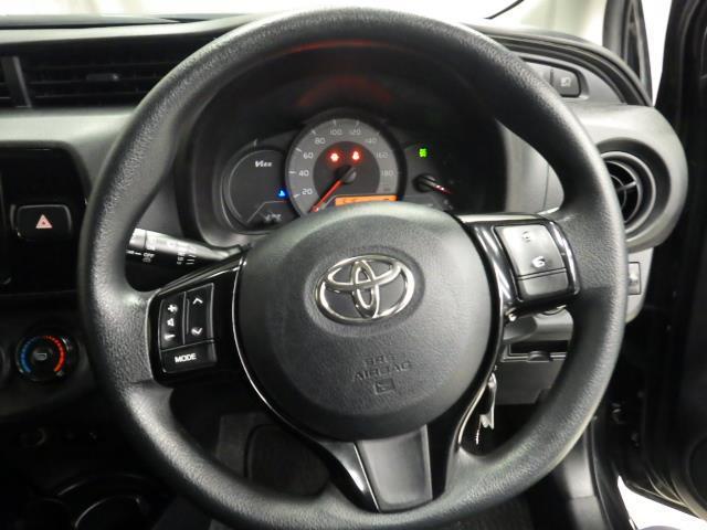 ヴィッツ Ｆ　４ＷＤ　衝突被害軽減システム　ＬＥＤヘッドランプ（8枚目）