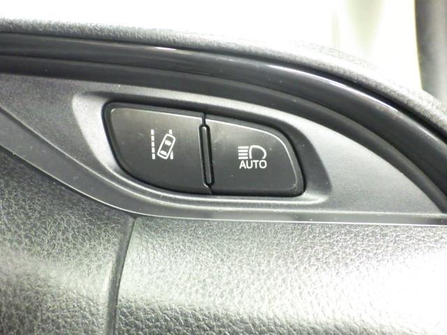 ヴィッツ Ｆ　４ＷＤ　衝突被害軽減システム　ＬＥＤヘッドランプ（14枚目）