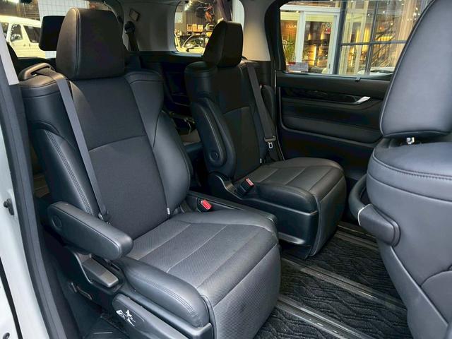 アルファードハイブリッド ＳＲ　４ＷＤ　モデリスタ　リアモニ　ＷＡＬＤ２０ＡＷ　ドラレコ　ＥＴＣ　Ｂカメ　フルセグ　ムーンルーフ　Ｄミラー　ＢＳＭ　３眼ＬＥＤ　　Ｂｌｕｅｔｏｏｔｈ　　１５００Ｗ電源　シートヒーター・クーラー（14枚目）
