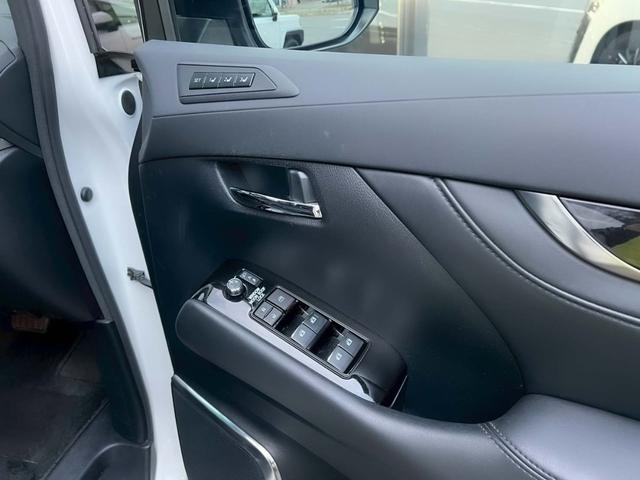 アルファードハイブリッド ＳＲ　４ＷＤ　モデリスタ　リアモニ　ＷＡＬＤ２０ＡＷ　ドラレコ　ＥＴＣ　Ｂカメ　フルセグ　ムーンルーフ　Ｄミラー　ＢＳＭ　３眼ＬＥＤ　　Ｂｌｕｅｔｏｏｔｈ　　１５００Ｗ電源　シートヒーター・クーラー（40枚目）