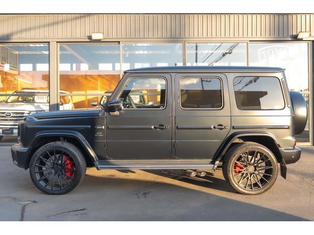 Gクラス G63 AMGナイトPKG・プログラムプラス・インテリアプラスPKG・AMGカーボントリム・ナイトブラックマグノ(マット有償カラー)・AMGPKG・AGLUXURY AGL58 23インチ鍛造AW・全周囲カメ(24枚目)