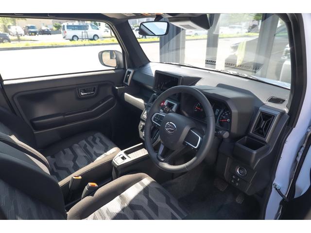 納車前にしっかりとルームクリーニング、外装美装を実施！とにかく気持ちよく乗り始めていただけるように隅々まで綺麗にしていきます！