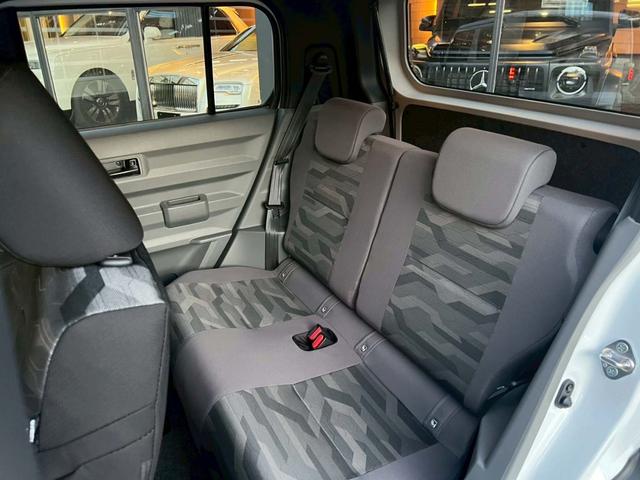 タフト Ｘ　スマアシ　ガラスルーフ　バックカメラ　リバース連動Ｒワイパー　オートハイビーム　マルチインフォメーションディスプレイ　コーナーセンサー　衝突回避支援ブレーキ　サイドビューランプ　寒冷地仕様（9枚目）