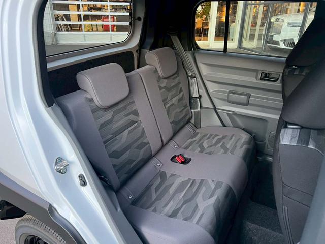 タフト Ｘ　スマアシ　ガラスルーフ　バックカメラ　リバース連動Ｒワイパー　オートハイビーム　マルチインフォメーションディスプレイ　コーナーセンサー　衝突回避支援ブレーキ　サイドビューランプ　寒冷地仕様（10枚目）