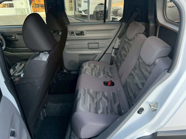 タフト Ｘ　スマアシ　ガラスルーフ　バックカメラ　リバース連動Ｒワイパー　オートハイビーム　マルチインフォメーションディスプレイ　コーナーセンサー　衝突回避支援ブレーキ　サイドビューランプ　寒冷地仕様（26枚目）