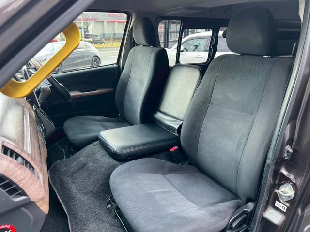 ハイエースバン ロングスーパーGL 全塗装 社外フローティングナビ 社外Dインナーミラー Bカメ ルーフキャリア ラダー ETC フロント・リア パイプバンパー サイドパイプステップ 金属フロア 社外16インチAW フュエールキャップ(11枚目)