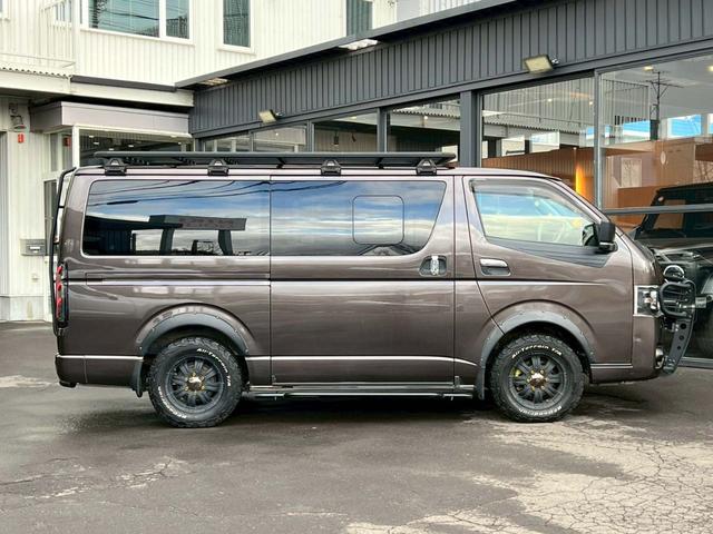 ハイエースバン ロングスーパーGL 全塗装 社外フローティングナビ 社外Dインナーミラー Bカメ ルーフキャリア ラダー ETC フロント・リア パイプバンパー サイドパイプステップ 金属フロア 社外16インチAW フュエールキャップ(21枚目)