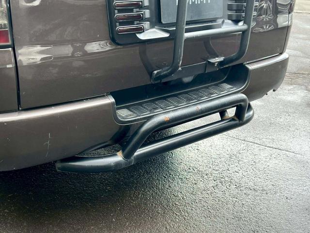 ハイエースバン ロングスーパーGL 全塗装 社外フローティングナビ 社外Dインナーミラー Bカメ ルーフキャリア ラダー ETC フロント・リア パイプバンパー サイドパイプステップ 金属フロア 社外16インチAW フュエールキャップ(26枚目)