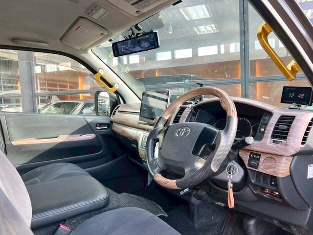 ハイエースバン ロングスーパーGL 全塗装 社外フローティングナビ 社外Dインナーミラー Bカメ ルーフキャリア ラダー ETC フロント・リア パイプバンパー サイドパイプステップ 金属フロア 社外16インチAW フュエールキャップ(35枚目)