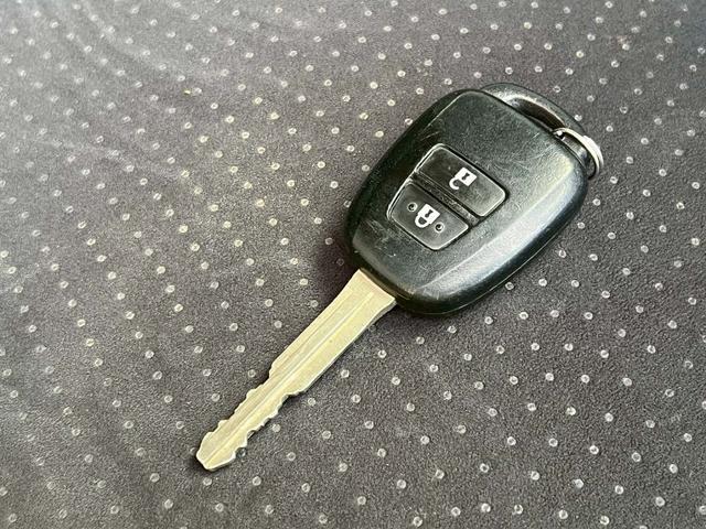 ハイエースバン ロングスーパーGL 全塗装 社外フローティングナビ 社外Dインナーミラー Bカメ ルーフキャリア ラダー ETC フロント・リア パイプバンパー サイドパイプステップ 金属フロア 社外16インチAW フュエールキャップ(45枚目)