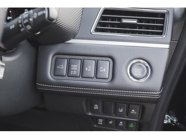 デリカＤ：５ シャモニー　４ＷＤ　イーアシスト　マルチアラウンドＭ　特別仕様車　電動サイドステップ　撥水シート　アダプティブクルーズコントロール　寒冷地仕様（4枚目）