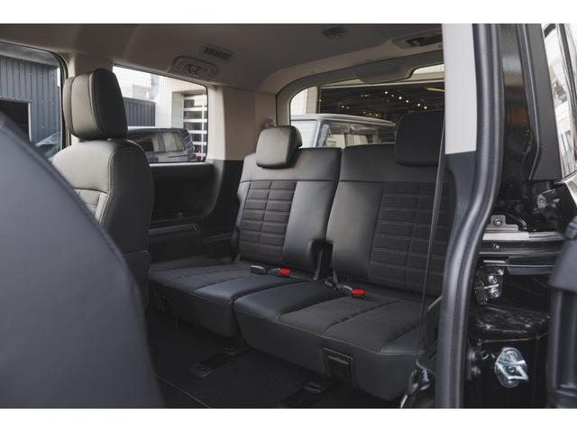 デリカＤ：５ シャモニー　４ＷＤ　イーアシスト　マルチアラウンドＭ　特別仕様車　電動サイドステップ　撥水シート　アダプティブクルーズコントロール　寒冷地仕様（11枚目）