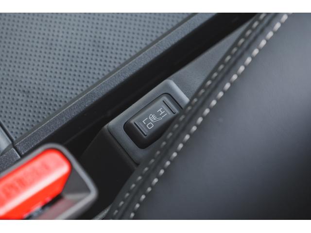 デリカＤ：５ シャモニー　４ＷＤ　イーアシスト　マルチアラウンドＭ　特別仕様車　電動サイドステップ　撥水シート　アダプティブクルーズコントロール　寒冷地仕様（15枚目）