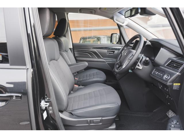 デリカＤ：５ シャモニー　４ＷＤ　イーアシスト　マルチアラウンドＭ　特別仕様車　電動サイドステップ　撥水シート　アダプティブクルーズコントロール　寒冷地仕様（27枚目）