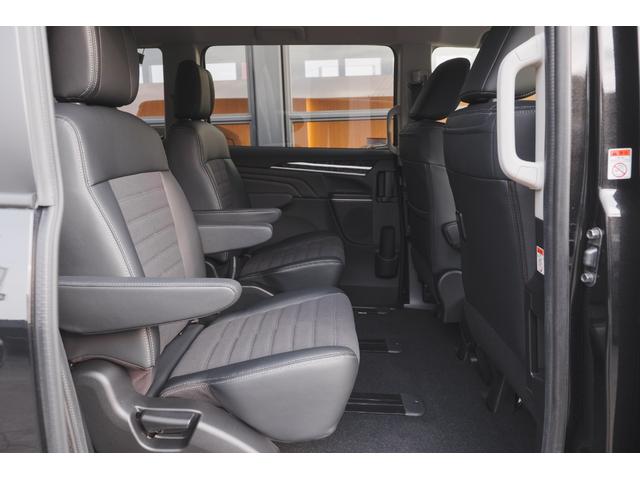 デリカＤ：５ シャモニー　４ＷＤ　イーアシスト　マルチアラウンドＭ　特別仕様車　電動サイドステップ　撥水シート　アダプティブクルーズコントロール　寒冷地仕様（29枚目）