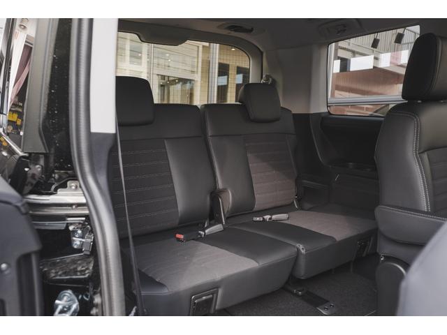 デリカＤ：５ シャモニー　４ＷＤ　イーアシスト　マルチアラウンドＭ　特別仕様車　電動サイドステップ　撥水シート　アダプティブクルーズコントロール　寒冷地仕様（30枚目）