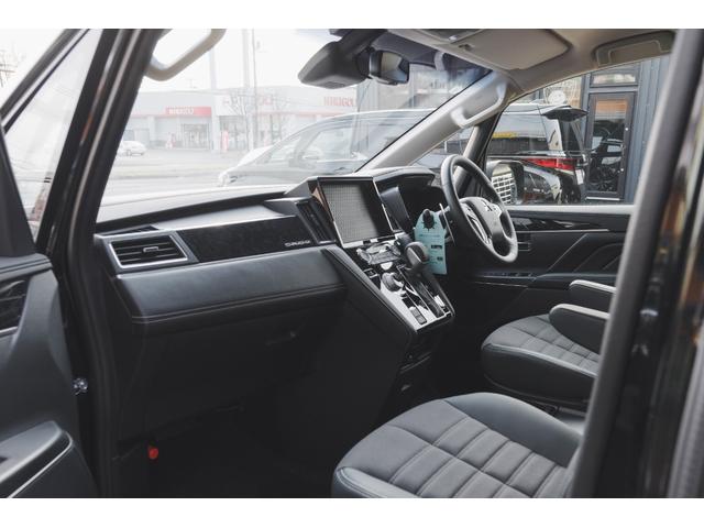 デリカＤ：５ シャモニー　４ＷＤ　イーアシスト　マルチアラウンドＭ　特別仕様車　電動サイドステップ　撥水シート　アダプティブクルーズコントロール　寒冷地仕様（31枚目）