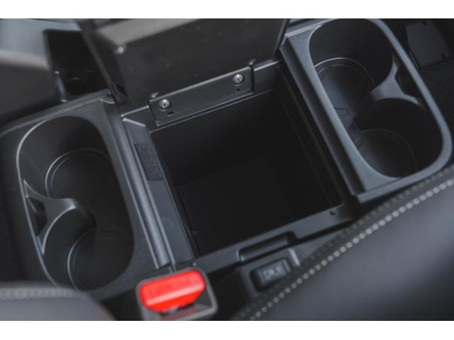 デリカＤ：５ シャモニー　４ＷＤ　イーアシスト　マルチアラウンドＭ　特別仕様車　電動サイドステップ　撥水シート　アダプティブクルーズコントロール　寒冷地仕様（46枚目）