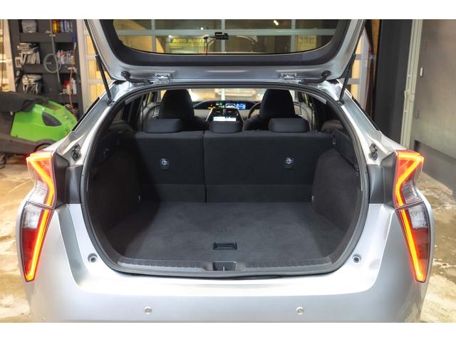 プリウス A 1.8A E-Four 4WD ドラレコ ETC Bカメ サンルーフ フルセグTV HUD BSM 純正ナビ 1500W電源 Aハイビーム 車線逸脱防止 衝突安全装置(15枚目)