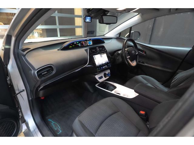 プリウス A 1.8A E-Four 4WD ドラレコ ETC Bカメ サンルーフ フルセグTV HUD BSM 純正ナビ 1500W電源 Aハイビーム 車線逸脱防止 衝突安全装置(32枚目)